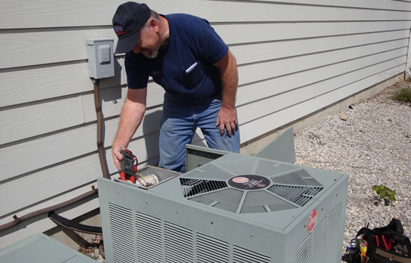 Emergency HVAC Heating, Ventilation and Air Conditioning Repair St. Louis Missouri.